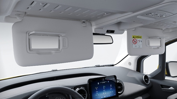 Spiegel in Beifahrer-Sonnenblende Bild 1