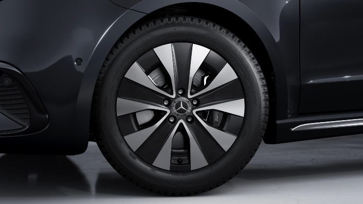 Leichtmetallr&auml;der 7&comma;0Jx17 5-Doppelspeich&period;-Design Bild 1