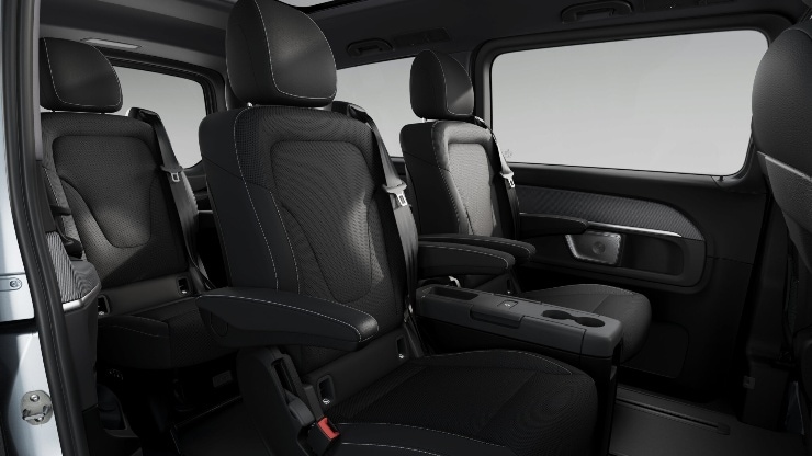 Einzelsitz 1. Reihe links Bild 1