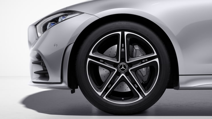 Bremsanlage mit größeren Bremsscheiben an der Vorderachse Bild 1