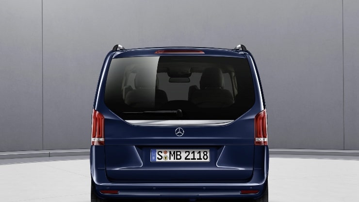 Colorverglasung im Fond, Schwarzglas 3