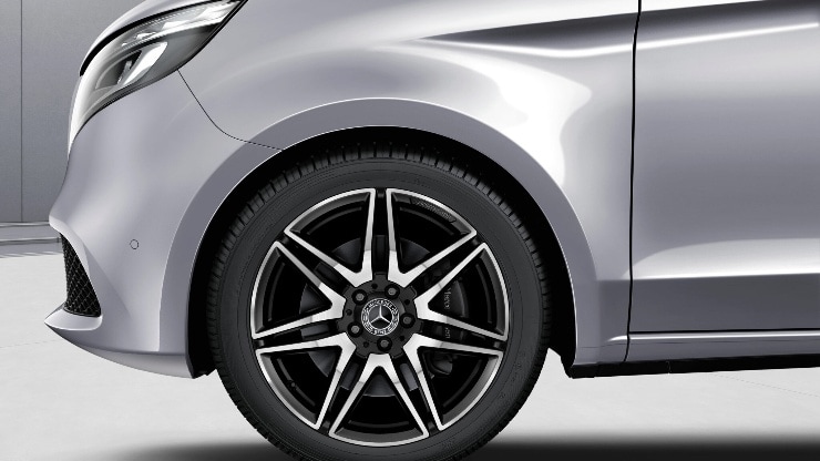 Bremssättel mit Mercedes-Benz Schriftzug Bild 1