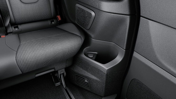 Steckdosen 12V f&uuml;r Sitzreihen Fond rechts u&period; links Bild 1