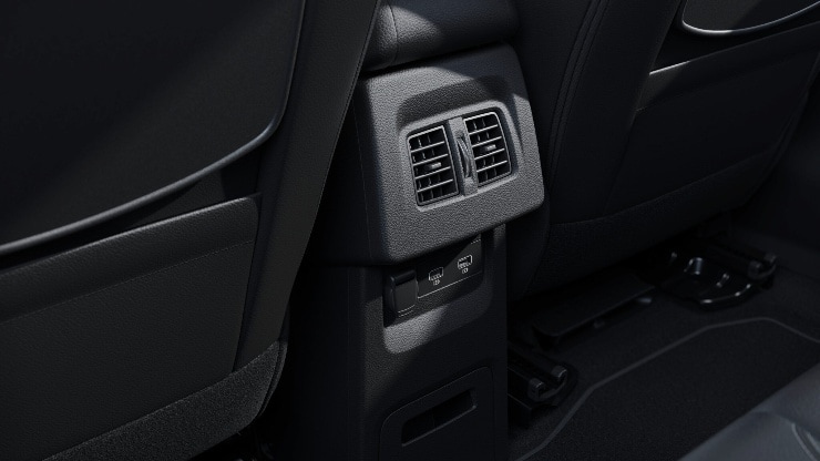 2 USB Schnittstellen in Mittelkonsole hinten Bild 1