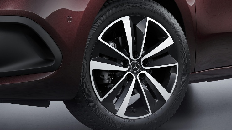 43&comma;2 cm &lpar;17''&rpar; LM-R&auml;der im 5-Doppelspeichen-Design 1