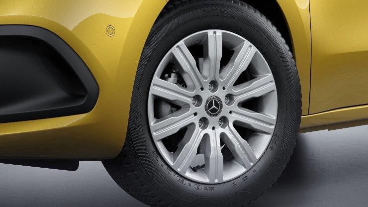 40,6 cm (16'') LM-Räder im 10-Speichen-Design 1