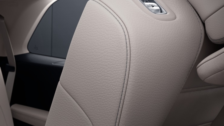 3&period; Sitzreihe 3