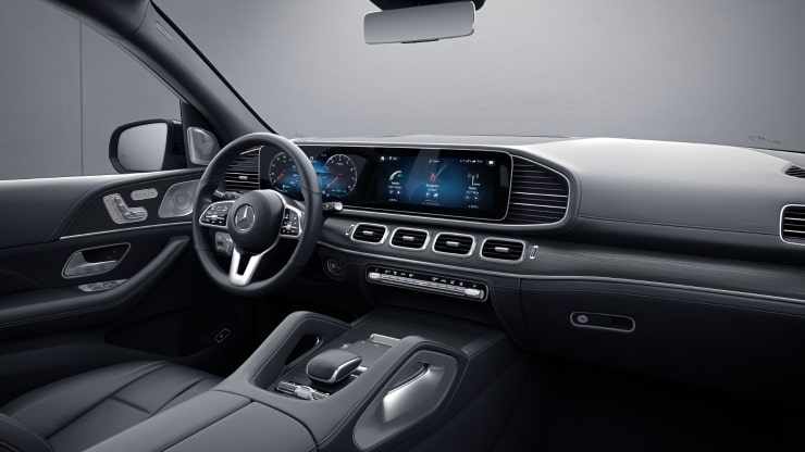 Instrumententafel und Bordkanten der T&uuml;ren in Leder Nappa Bild 1