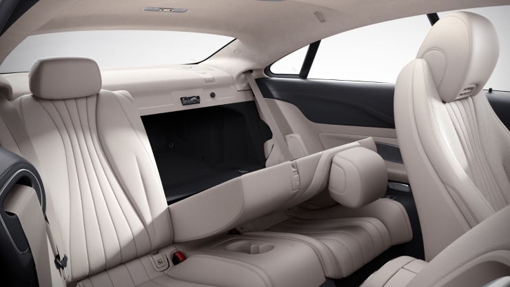 Sitzlehnen im Fond klappbar 3