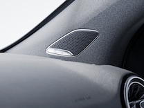 GLA Burmester® surround soundsystem