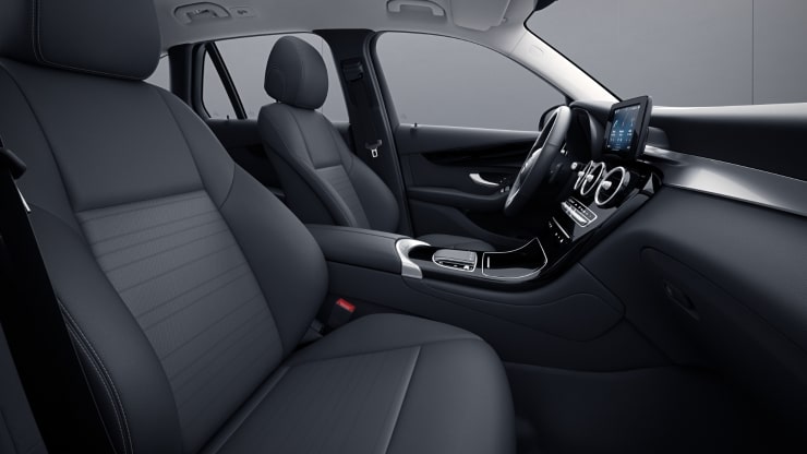 Serienausstattung Interieur 2