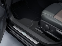 EQA Door sills with model-series-specific lettering, illuminated and with exchangeable cover