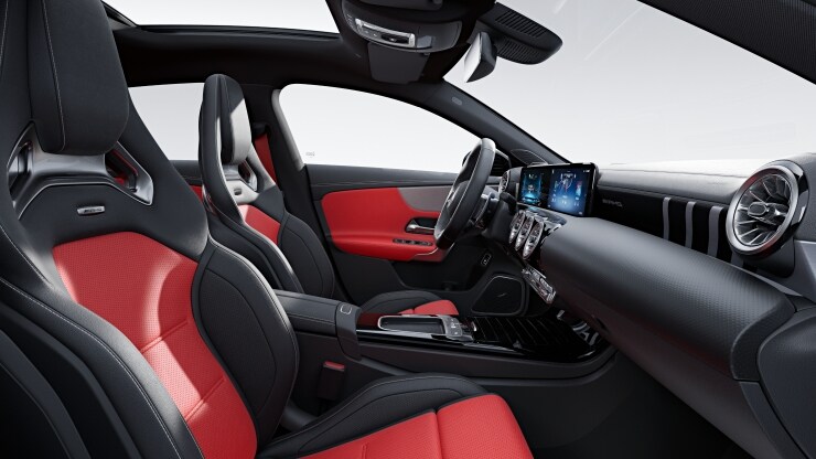 Serienausstattung Mercedes-AMG f&uuml;r Mercedes-AMG CLA 45 S 4MATIC&plus; 7