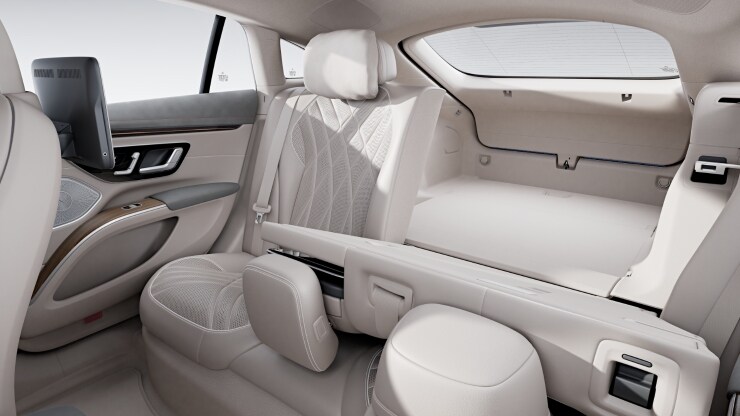 Sitzlehnen im Fond klappbar 2