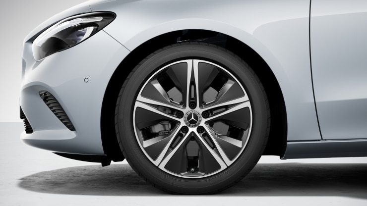 45&comma;7 cm &lpar;18"&rpar; Leichtmetallr&auml;der im 5-Doppelspeichen-Design Bild 1