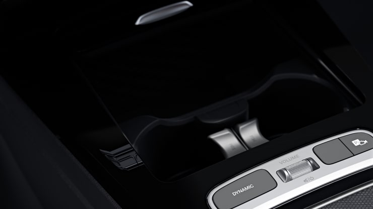 Ablagefach in Mittelkonsole mit Rollo Bild 1