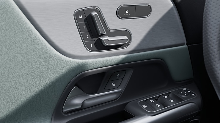 Si&egrave;ge conducteur &agrave; r&eacute;glages &eacute;lectriques avec fonction M&eacute;moires Image 1