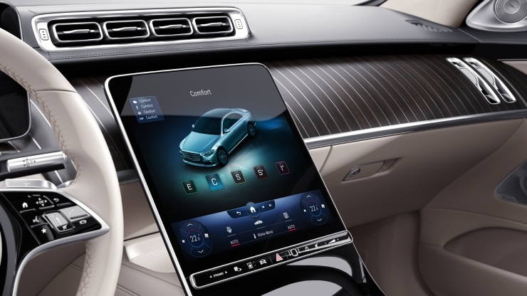 OLED Zentraldisplay Bild 1