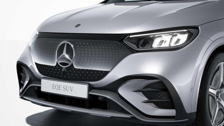 K&uuml;hlerverkleidung mit Mercedes-Benz Pattern Bild 1