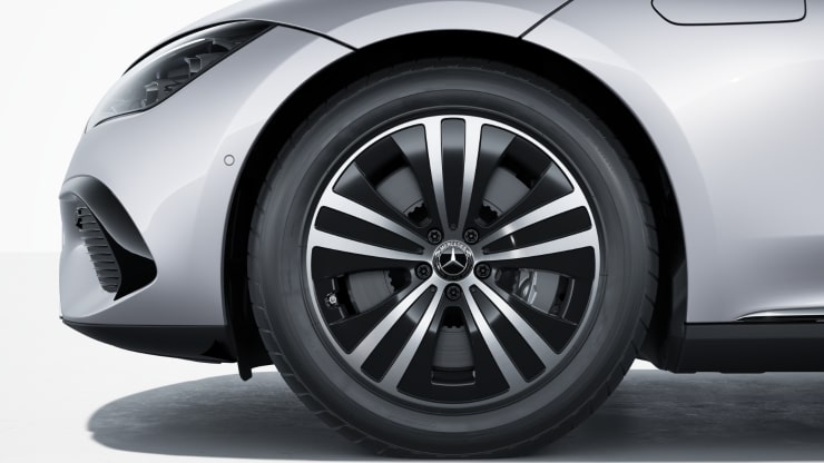 48,3 cm (19") Leichtmetallräder im 5-Doppelspeichen-Design 1