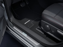 EQB Door sills with model-series-specific lettering, illuminated and with exchangeable cover