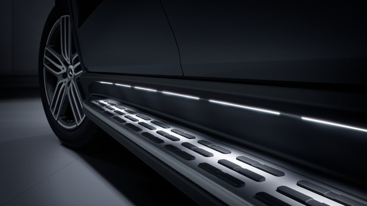 Trittbretter beleuchtet in Aluminium-Optik mit Gumminoppen 2