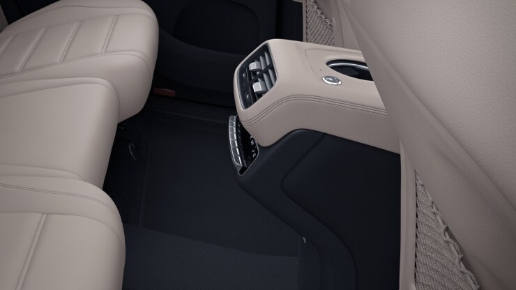 Cupholder temperiert im Fond 2