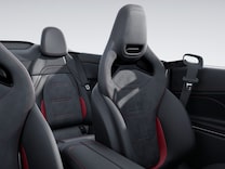 Mercedes-AMG CLE Cabriolet Wegfall roter Sicherheitsgurt