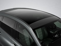 B-Class 全景式電動天窗