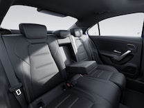 A-Class Sedan 後座可收摺中扶手