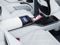 Mercedes-Maybach EQS SUV MBUX rear tablet