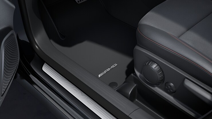 Einstiegsleisten mit "Mercedes-Benz"  Schriftzug Bild 1