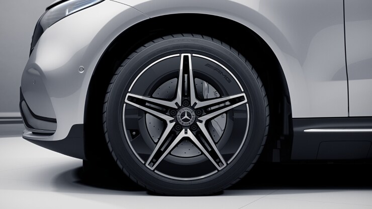 48,3 cm (19") AMG Leichtmetallräder im 5-Doppelspeichen-Design Bild 1