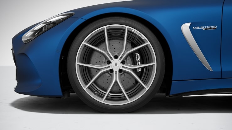 Etriers de frein noirs pour le syst&egrave;me de freinage composite en c&eacute;ramique haute performance AMG Image 1