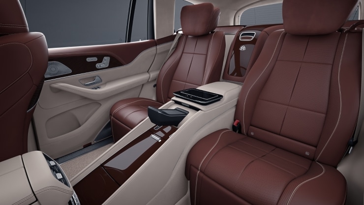 Kabelloses Ladesystem f&uuml;r mobile Endger&auml;te im Fond Bild 1