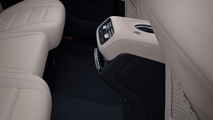 Cupholder temperiert im Fond 2