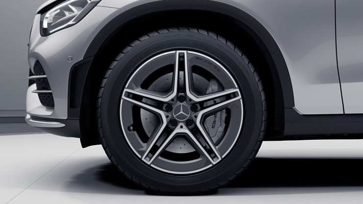 Jantes alliage AMG 48&comma;3 cm &lpar;19"&rpar; &agrave; 5 doubles branches Finition gris tr&eacute;molite&sol;naturel brillant&comma; avec Image 1