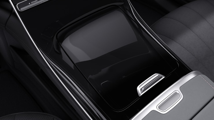 Mittelkonsole in Schwarz hochgl&auml;nzend 1