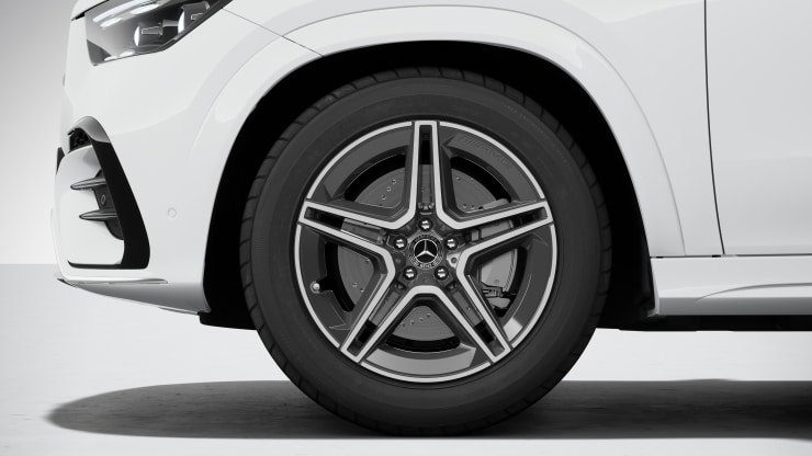 Syst&egrave;me de freinage avec disques de frein avant surdimensionn&eacute;s Image 1