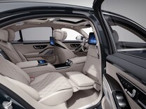 Mercedes-AMG S-Class Calf massage in the rear