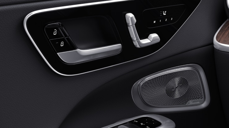 Pack si&egrave;ges &agrave; r&eacute;glages &eacute;lectriques avec fonction M&eacute;moires Image 1