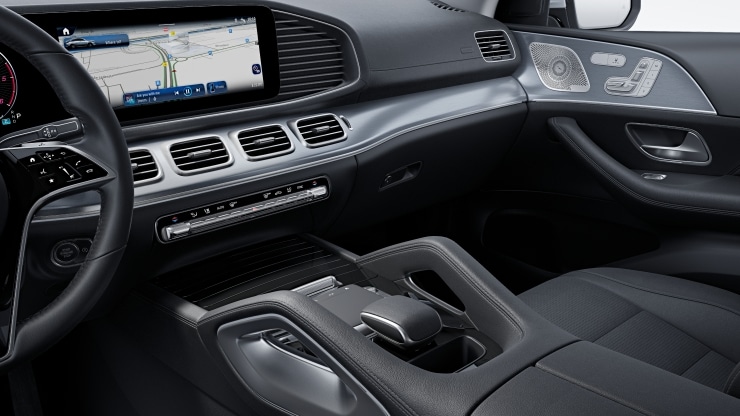 Inserts d&eacute;coratifs en aluminium bross&eacute; clair avec finition stries longitudinales 2