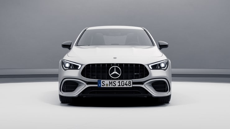 Calandre AMG teint&eacute;e fonc&eacute; Image 1