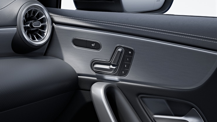 Si&egrave;ge passager avant &agrave; r&eacute;glages &eacute;lectriques avec fonction M&eacute;moires Image 1