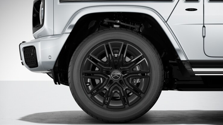 50,8 cm (20") AMG Leichtmetallräder im 10-Speichen-Design Bild 1