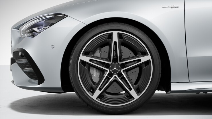 48&comma;3 cm &lpar;19"&rpar; AMG Leichtmetallr&auml;der im 5-Doppelspeichen-Design Bild 1