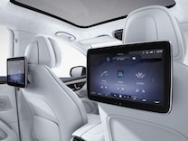 EQS SUV Hệ thống giải trí MBUX High-End cho hàng ghế sau