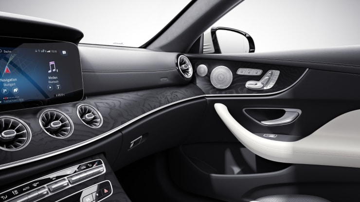 Zierelemente Holz Esche schwarz offenporig Bild 1