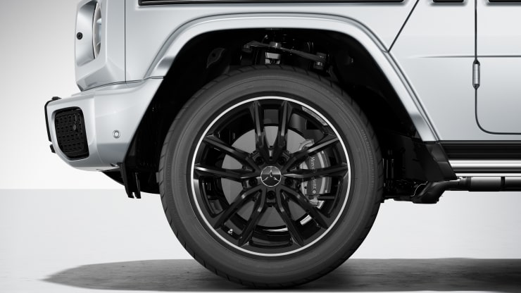 50&comma;8 cm &lpar;20"&rpar; AMG Leichtmetallr&auml;der im 5-Doppelspeichen-Design Bild 1