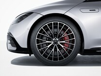 Mercedes-AMG EQE Limousine Bremssättel rot lackiert